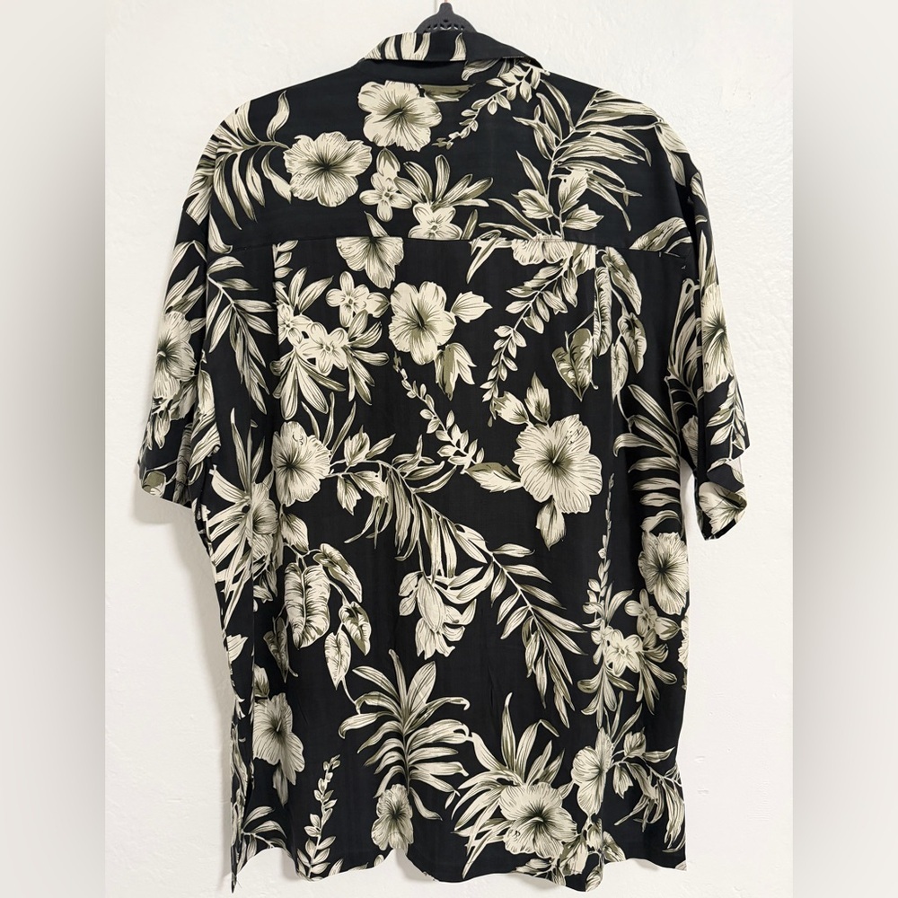 Pineapple Moon Medium Tropical Black and White Men's Button Down Shirt - Picture 3 of 5